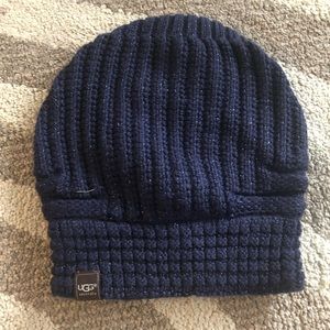 NWOT blue ugg beanie